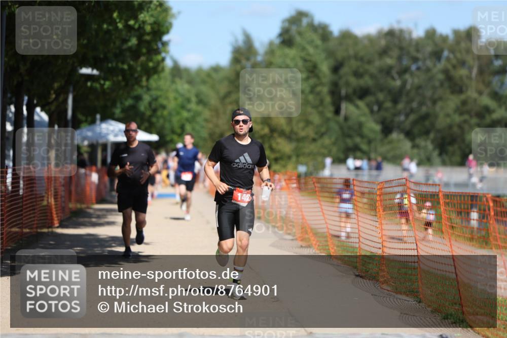 07.09.2025 - 19. Norderstedt Triathlon Michael Strokosch http://msf.ph/oto/8764901 07.09.2025 13:20:20 Laufen 141, 142, 781, 1299 meine-sportfotos.de