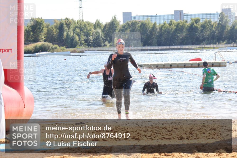 07.09.2025 - 19. Norderstedt Triathlon Luisa Fischer http://msf.ph/oto/8764912 07.09.2025 15:05:42 Schwimmen 937, 1411, 1413, 1475, 1546 meine-sportfotos.de