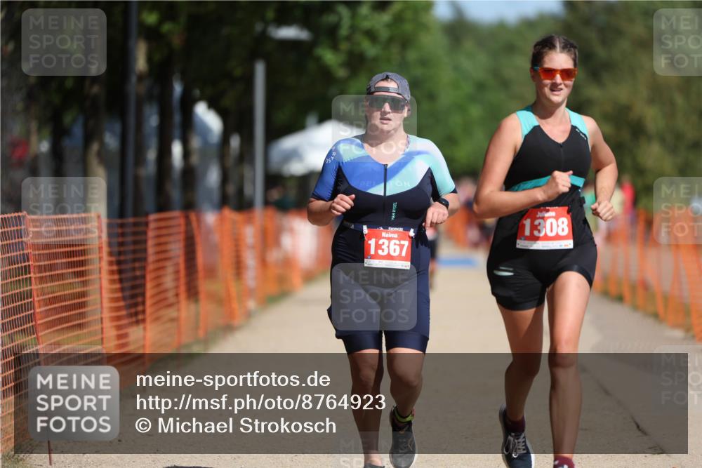 07.09.2025 - 19. Norderstedt Triathlon Michael Strokosch http://msf.ph/oto/8764923 07.09.2025 12:13:07 Laufen 1308, 1367 meine-sportfotos.de