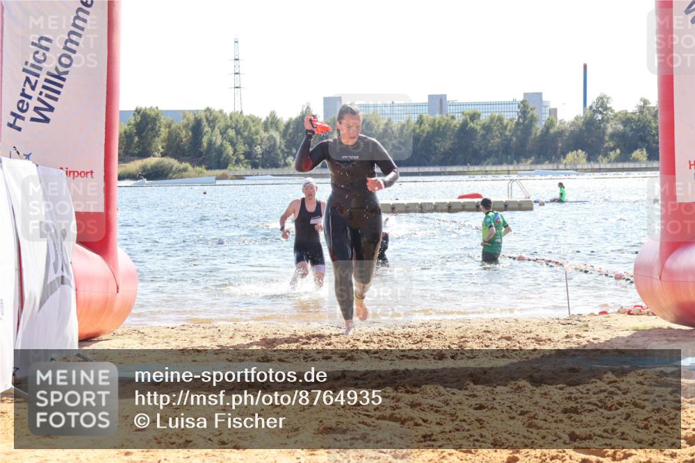 07.09.2025 - 19. Norderstedt Triathlon Luisa Fischer http://msf.ph/oto/8764935 07.09.2025 15:05:44 Schwimmen 937, 1411, 1413, 1475, 1546 meine-sportfotos.de