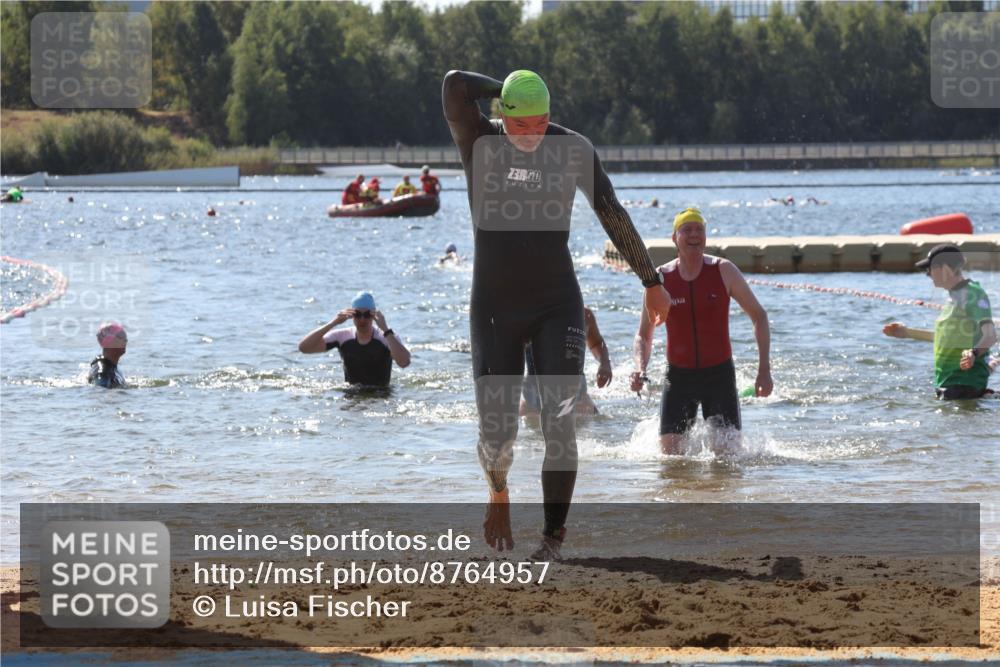 07.09.2025 - 19. Norderstedt Triathlon Luisa Fischer http://msf.ph/oto/8764957 07.09.2025 12:34:43 Schwimmen 211, 241, 310, 841, 855 meine-sportfotos.de