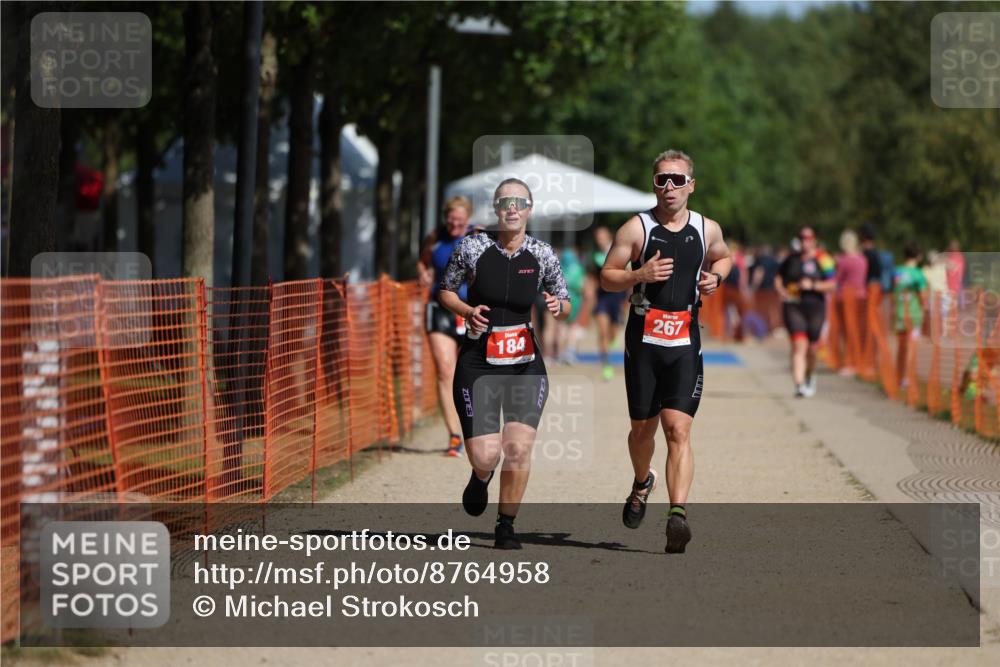 07.09.2025 - 19. Norderstedt Triathlon Michael Strokosch http://msf.ph/oto/8764958 07.09.2025 12:13:15 Laufen 184, 229, 267 meine-sportfotos.de