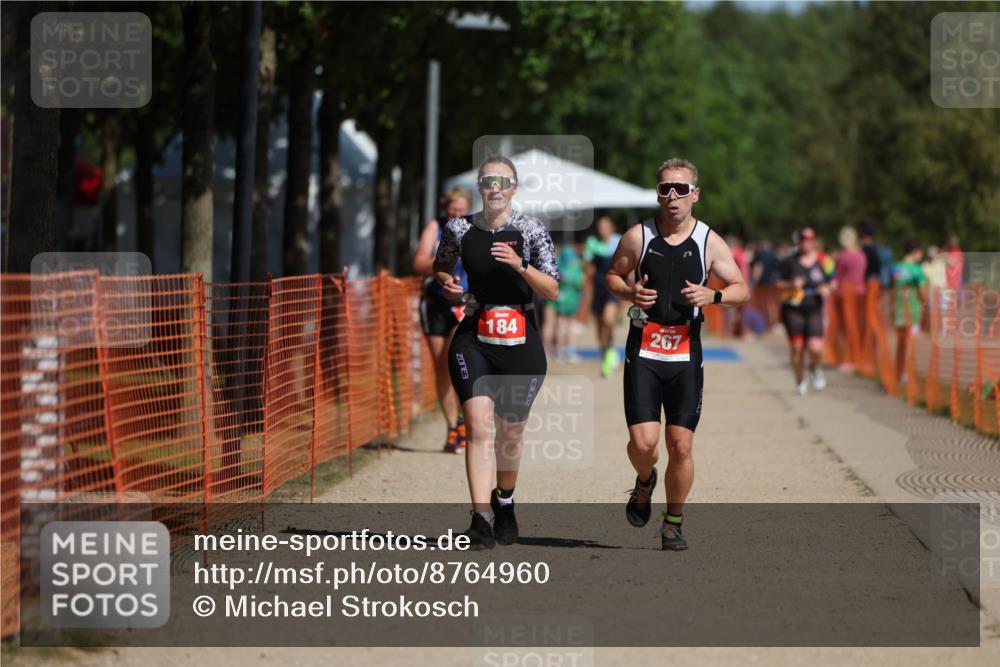07.09.2025 - 19. Norderstedt Triathlon Michael Strokosch http://msf.ph/oto/8764960 07.09.2025 12:13:15 Laufen 184, 229, 267 meine-sportfotos.de