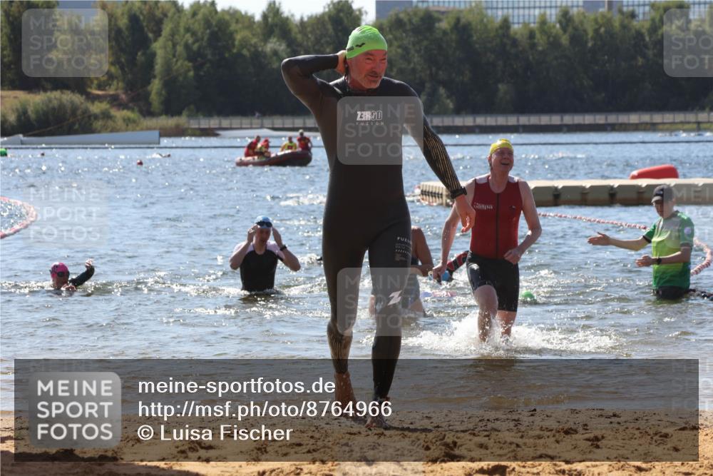 07.09.2025 - 19. Norderstedt Triathlon Luisa Fischer http://msf.ph/oto/8764966 07.09.2025 12:34:43 Schwimmen 211, 241, 310, 841, 855 meine-sportfotos.de