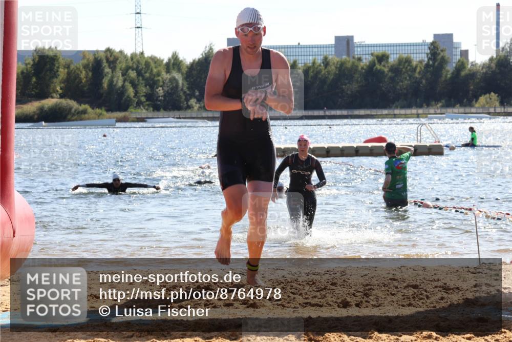 07.09.2025 - 19. Norderstedt Triathlon Luisa Fischer http://msf.ph/oto/8764978 07.09.2025 15:05:47 Schwimmen 937, 1411, 1413, 1475, 1527, 1546 meine-sportfotos.de