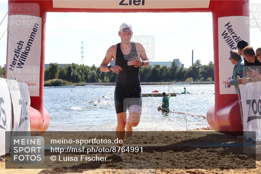 07.09.2025 - 19. Norderstedt Triathlon Luisa Fischer http://msf.ph/oto/8764991 07.09.2025 15:05:48 Schwimmen 937, 1411, 1413, 1475, 1527, 1546 meine-sportfotos.de