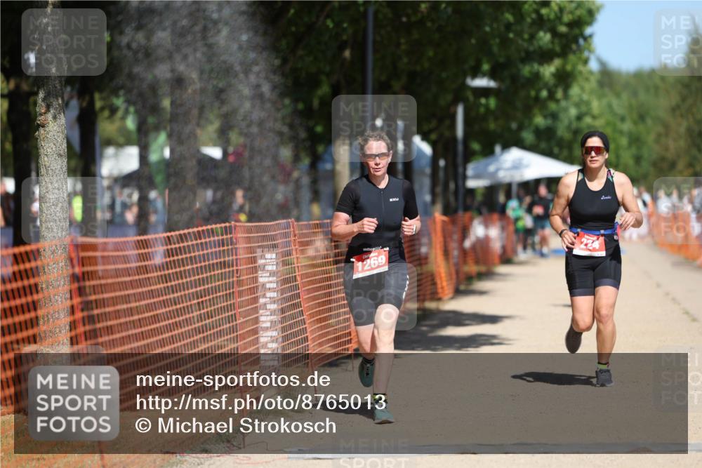07.09.2025 - 19. Norderstedt Triathlon Michael Strokosch http://msf.ph/oto/8765013 07.09.2025 12:58:56 Laufen 224, 701, 1269 meine-sportfotos.de