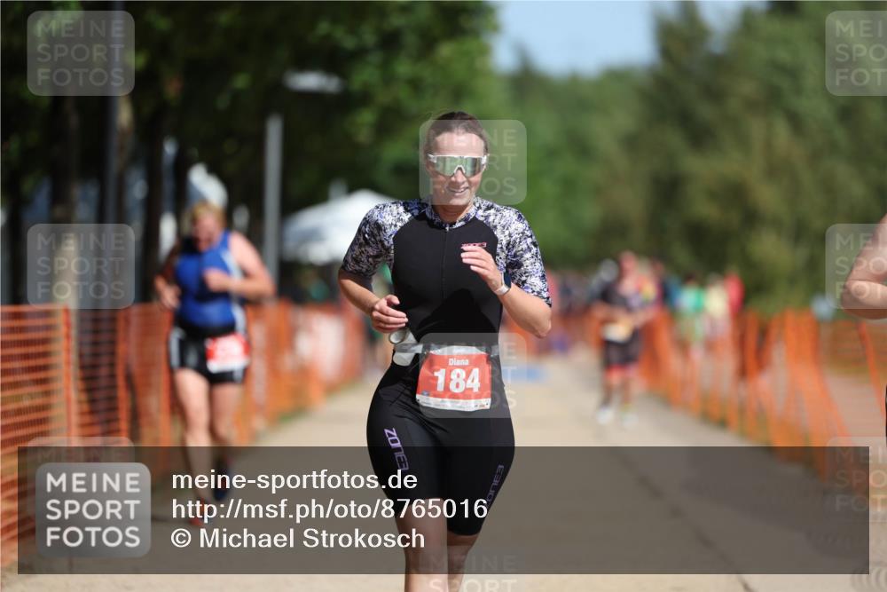 07.09.2025 - 19. Norderstedt Triathlon Michael Strokosch http://msf.ph/oto/8765016 07.09.2025 12:13:19 Laufen 184, 229, 267 meine-sportfotos.de