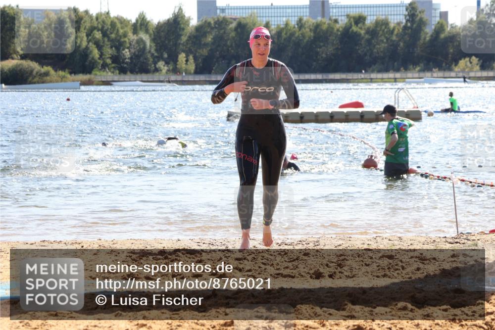 07.09.2025 - 19. Norderstedt Triathlon Luisa Fischer http://msf.ph/oto/8765021 07.09.2025 15:05:51 Schwimmen 1411, 1475, 1527 meine-sportfotos.de
