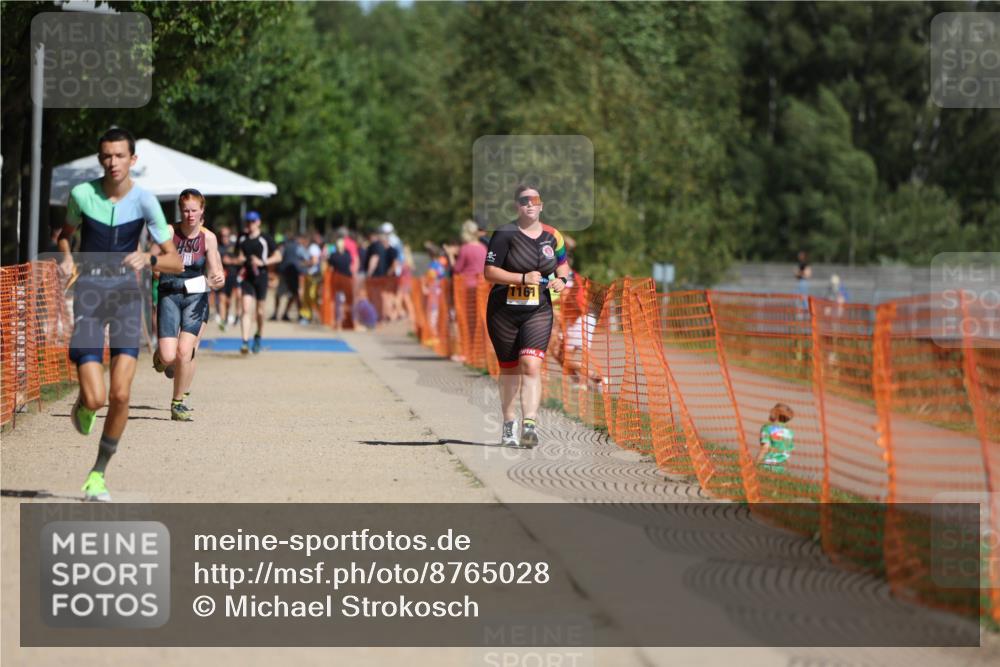 07.09.2025 - 19. Norderstedt Triathlon Michael Strokosch http://msf.ph/oto/8765028 07.09.2025 12:13:24 Laufen 184, 229, 1182, 1190 meine-sportfotos.de