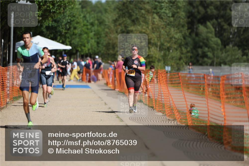07.09.2025 - 19. Norderstedt Triathlon Michael Strokosch http://msf.ph/oto/8765039 07.09.2025 12:13:25 Laufen 229, 765, 1182, 1190 meine-sportfotos.de