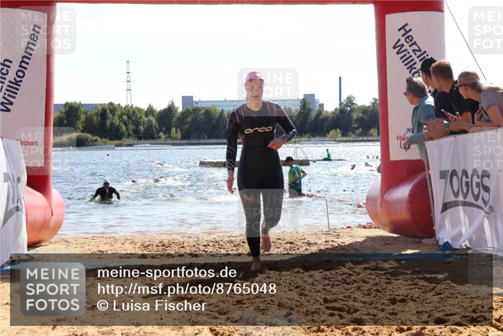 07.09.2025 - 19. Norderstedt Triathlon Luisa Fischer http://msf.ph/oto/8765048 07.09.2025 15:05:53 Schwimmen 1411, 1475, 1527 meine-sportfotos.de