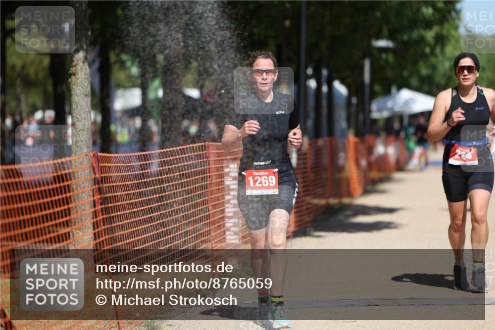 07.09.2025 - 19. Norderstedt Triathlon Michael Strokosch http://msf.ph/oto/8765059 07.09.2025 12:58:58 Laufen 224, 701, 1269 meine-sportfotos.de