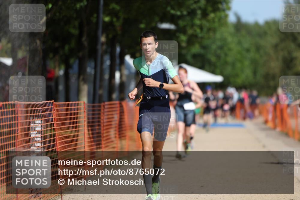 07.09.2025 - 19. Norderstedt Triathlon Michael Strokosch http://msf.ph/oto/8765072 07.09.2025 12:13:27 Laufen 229, 765, 1161, 1182, 1190 meine-sportfotos.de