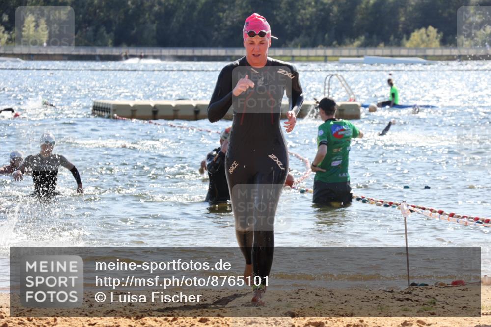 07.09.2025 - 19. Norderstedt Triathlon Luisa Fischer http://msf.ph/oto/8765101 07.09.2025 15:06:08 Schwimmen 903, 916, 935, 1446 meine-sportfotos.de