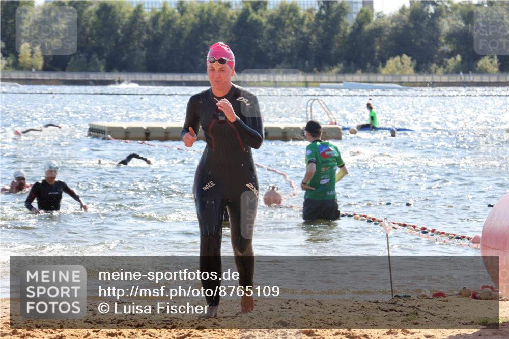 07.09.2025 - 19. Norderstedt Triathlon Luisa Fischer http://msf.ph/oto/8765109 07.09.2025 15:06:08 Schwimmen 903, 916, 935, 1446 meine-sportfotos.de