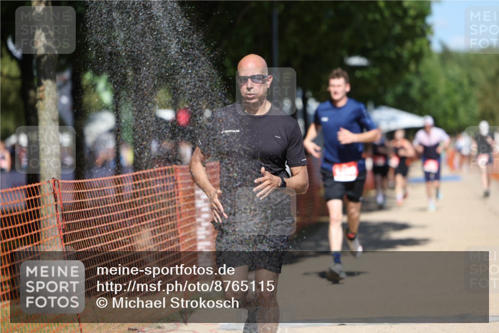 07.09.2025 - 19. Norderstedt Triathlon Michael Strokosch http://msf.ph/oto/8765115 07.09.2025 13:20:26 Laufen 141, 142, 754, 1299 meine-sportfotos.de