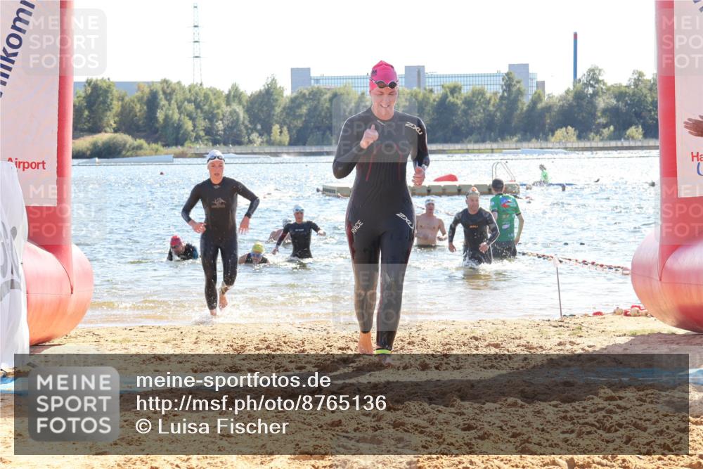 07.09.2025 - 19. Norderstedt Triathlon Luisa Fischer http://msf.ph/oto/8765136 07.09.2025 15:06:10 Schwimmen 903, 916, 935, 1427, 1446 meine-sportfotos.de