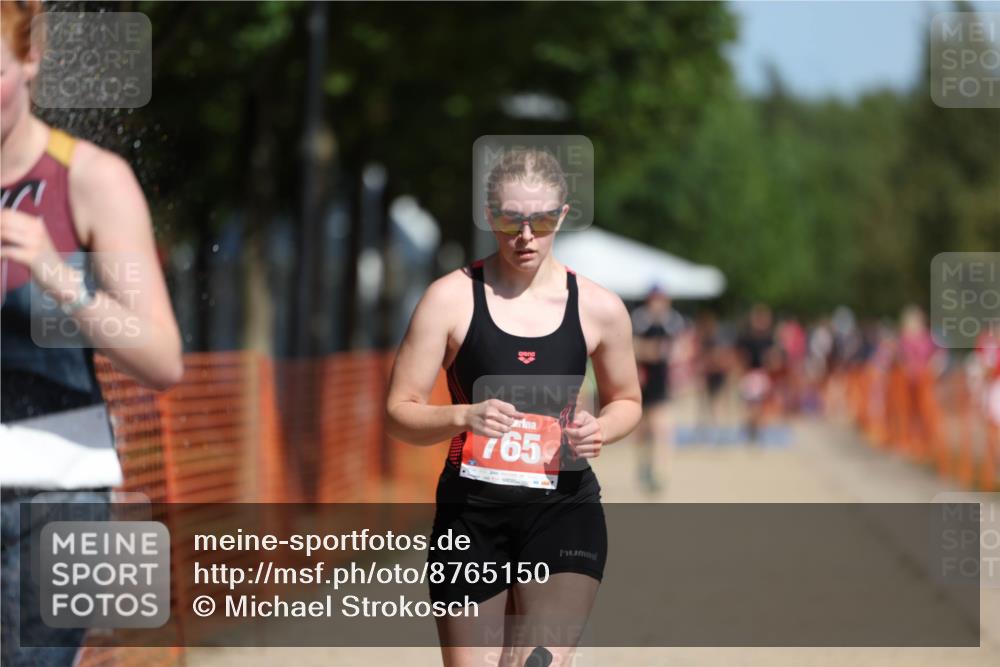 07.09.2025 - 19. Norderstedt Triathlon Michael Strokosch http://msf.ph/oto/8765150 07.09.2025 12:13:33 Laufen 765, 1161, 1182 meine-sportfotos.de