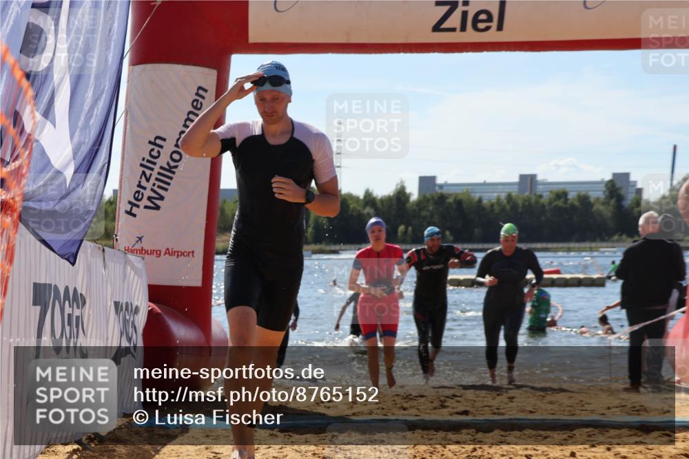 07.09.2025 - 19. Norderstedt Triathlon Luisa Fischer http://msf.ph/oto/8765152 07.09.2025 12:34:57 Schwimmen 242, 310, 318, 339, 344, 350, 805, 1356 meine-sportfotos.de