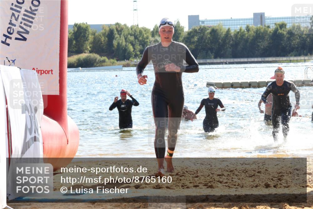 07.09.2025 - 19. Norderstedt Triathlon Luisa Fischer http://msf.ph/oto/8765160 07.09.2025 15:06:12 Schwimmen 903, 916, 935, 1427, 1446 meine-sportfotos.de