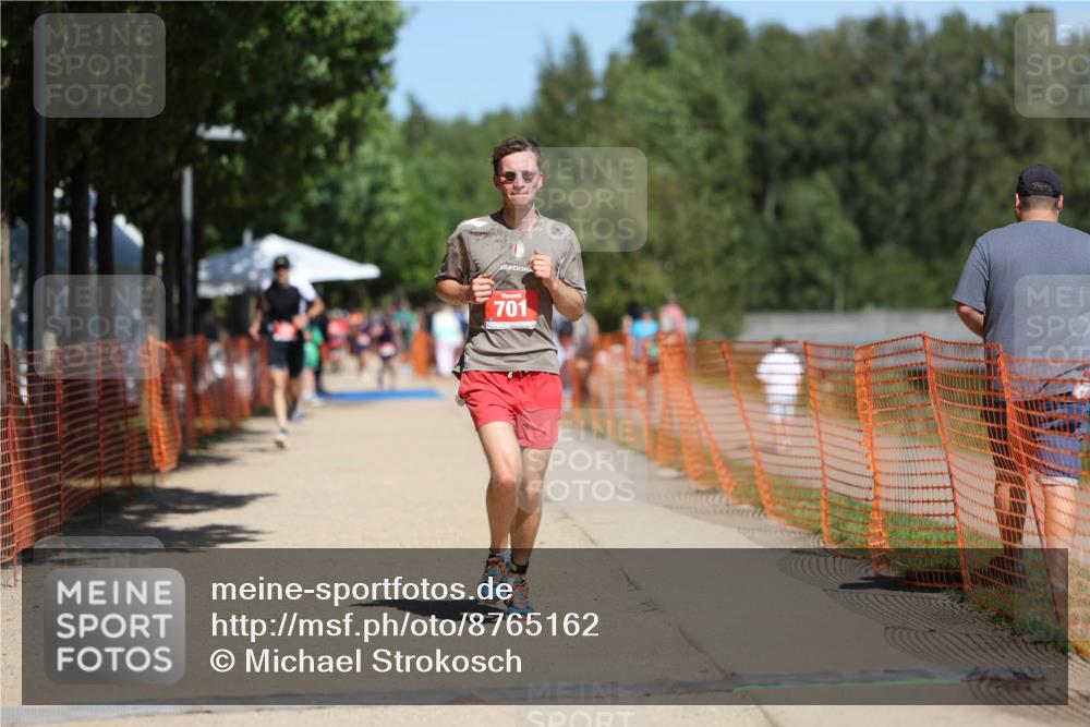 07.09.2025 - 19. Norderstedt Triathlon Michael Strokosch http://msf.ph/oto/8765162 07.09.2025 12:59:01 Laufen 167, 224, 701, 1269 meine-sportfotos.de