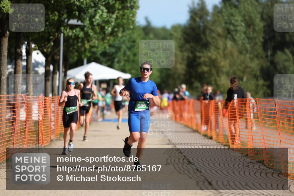 07.09.2025 - 19. Norderstedt Triathlon Michael Strokosch http://msf.ph/oto/8765167 07.09.2025 10:48:54 Laufen 71, 113, 645, 665 meine-sportfotos.de