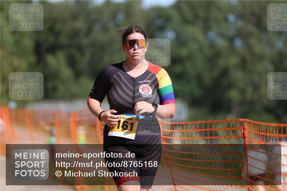 07.09.2025 - 19. Norderstedt Triathlon Michael Strokosch http://msf.ph/oto/8765168 07.09.2025 12:13:36 Laufen 306, 765, 1161, 1182 meine-sportfotos.de