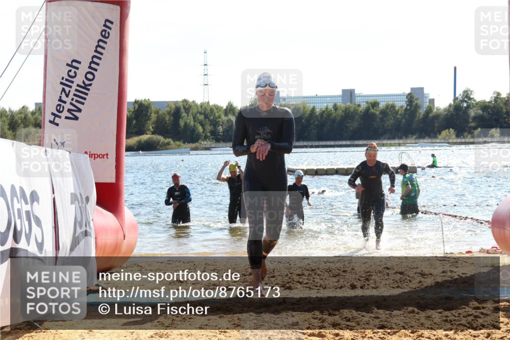 07.09.2025 - 19. Norderstedt Triathlon Luisa Fischer http://msf.ph/oto/8765173 07.09.2025 15:06:13 Schwimmen 903, 916, 935, 945, 1427, 1446 meine-sportfotos.de