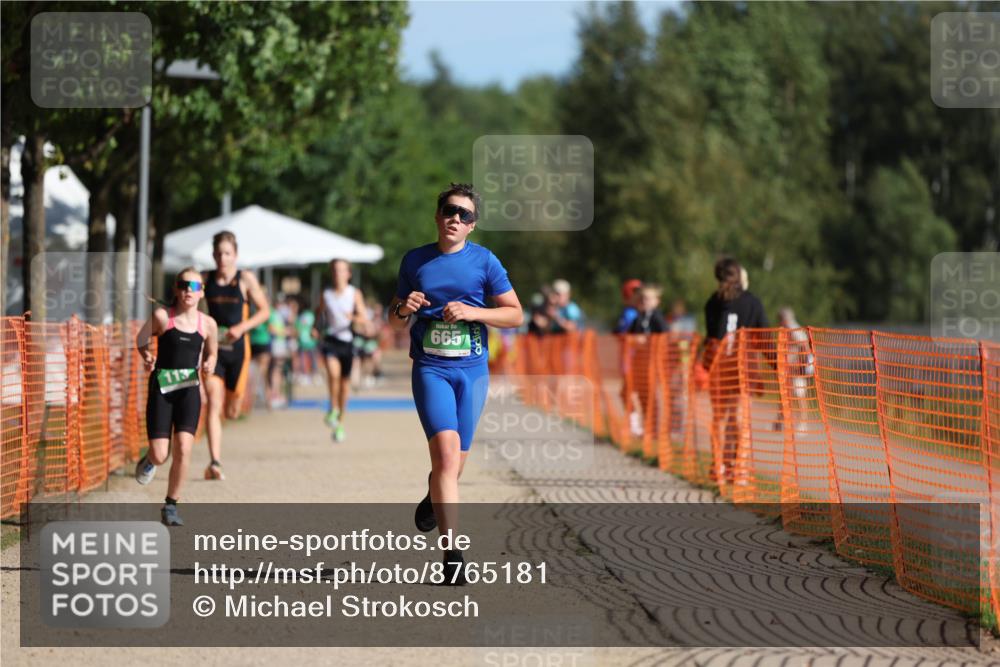 07.09.2025 - 19. Norderstedt Triathlon Michael Strokosch http://msf.ph/oto/8765181 07.09.2025 10:48:54 Laufen 71, 113, 645, 665 meine-sportfotos.de
