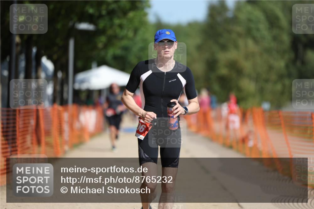 07.09.2025 - 19. Norderstedt Triathlon Michael Strokosch http://msf.ph/oto/8765232 07.09.2025 12:13:43 Laufen 287, 306 meine-sportfotos.de