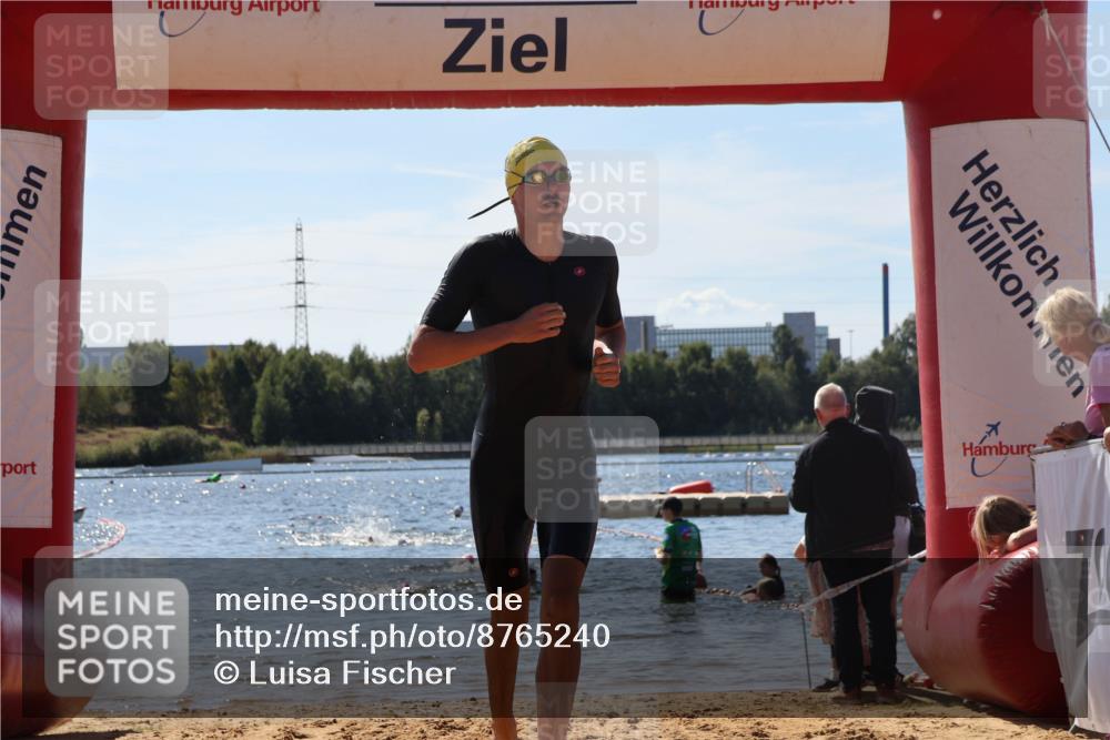 07.09.2025 - 19. Norderstedt Triathlon Luisa Fischer http://msf.ph/oto/8765240 07.09.2025 12:35:04 Schwimmen 242, 318, 339, 344, 350, 723, 1356 meine-sportfotos.de