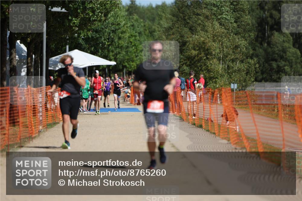 07.09.2025 - 19. Norderstedt Triathlon Michael Strokosch http://msf.ph/oto/8765260 07.09.2025 12:13:47 Laufen 287, 306, 748 meine-sportfotos.de