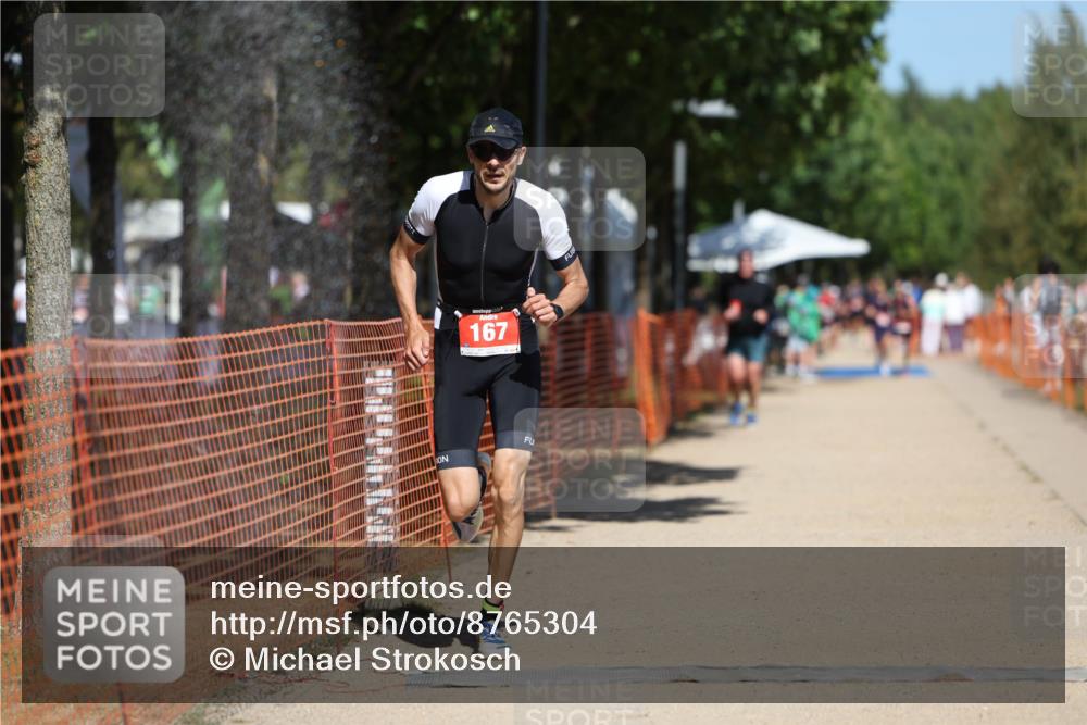 07.09.2025 - 19. Norderstedt Triathlon Michael Strokosch http://msf.ph/oto/8765304 07.09.2025 12:59:08 Laufen 167 meine-sportfotos.de