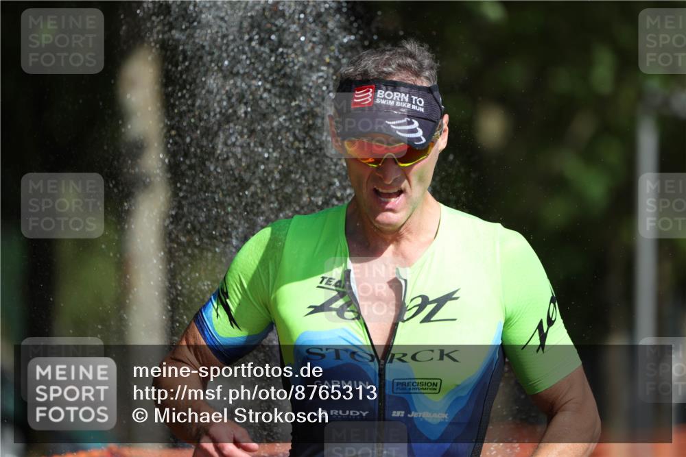 07.09.2025 - 19. Norderstedt Triathlon Michael Strokosch http://msf.ph/oto/8765313 07.09.2025 11:31:47 Laufen 200, 1176, 1390 meine-sportfotos.de