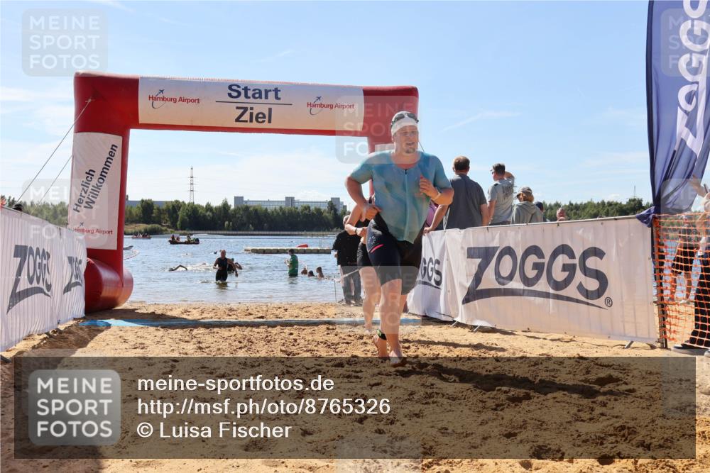 07.09.2025 - 19. Norderstedt Triathlon Luisa Fischer http://msf.ph/oto/8765326 07.09.2025 12:35:21 Schwimmen 160, 842 meine-sportfotos.de