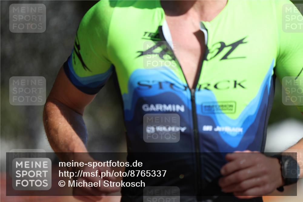 07.09.2025 - 19. Norderstedt Triathlon Michael Strokosch http://msf.ph/oto/8765337 07.09.2025 11:31:48 Laufen 200, 1176, 1390 meine-sportfotos.de