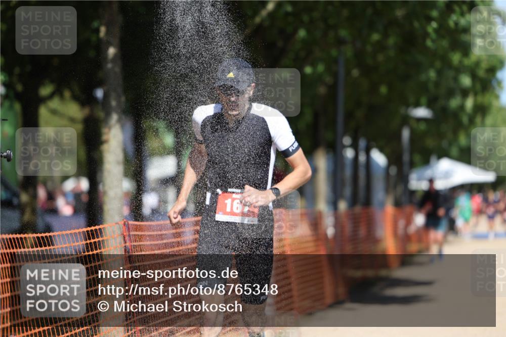 07.09.2025 - 19. Norderstedt Triathlon Michael Strokosch http://msf.ph/oto/8765348 07.09.2025 12:59:09 Laufen 167 meine-sportfotos.de