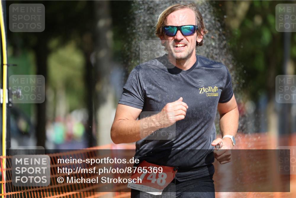 07.09.2025 - 19. Norderstedt Triathlon Michael Strokosch http://msf.ph/oto/8765369 07.09.2025 12:13:54 Laufen 287, 748 meine-sportfotos.de