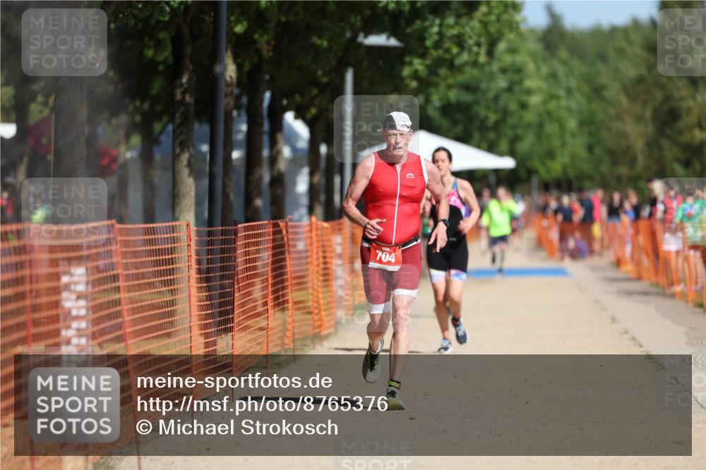 07.09.2025 - 19. Norderstedt Triathlon Michael Strokosch http://msf.ph/oto/8765376 07.09.2025 12:14:01 Laufen 704, 1334 meine-sportfotos.de
