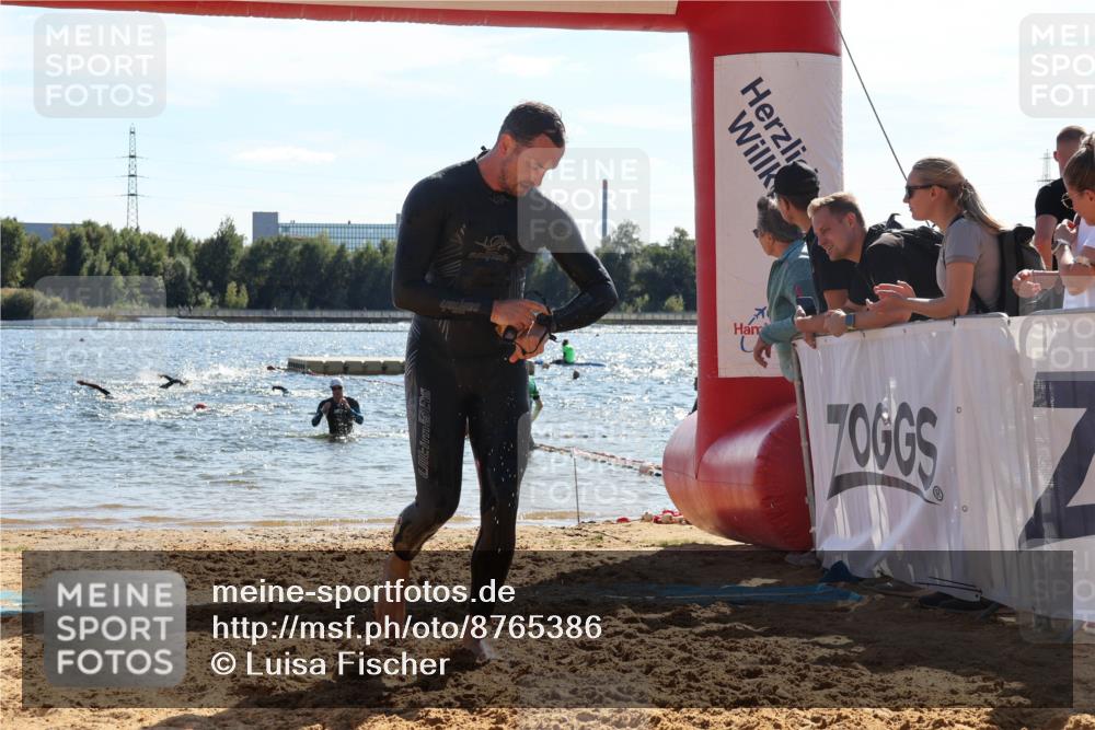 07.09.2025 - 19. Norderstedt Triathlon Luisa Fischer http://msf.ph/oto/8765386 07.09.2025 15:06:39 Schwimmen 866 meine-sportfotos.de