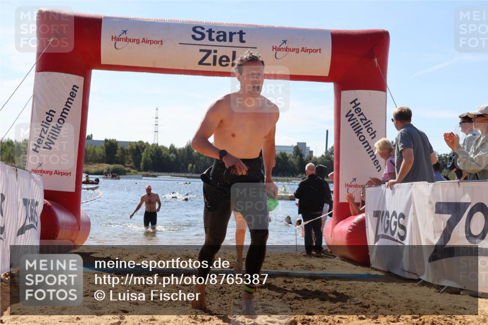 07.09.2025 - 19. Norderstedt Triathlon Luisa Fischer http://msf.ph/oto/8765387 07.09.2025 12:35:38 Schwimmen 317, 345, 348, 747 meine-sportfotos.de