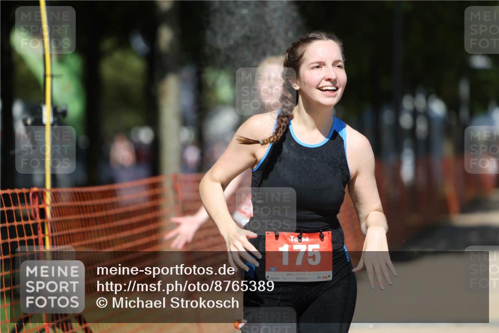 07.09.2025 - 19. Norderstedt Triathlon Michael Strokosch http://msf.ph/oto/8765389 07.09.2025 13:20:38 Laufen 175, 272, 1374 meine-sportfotos.de