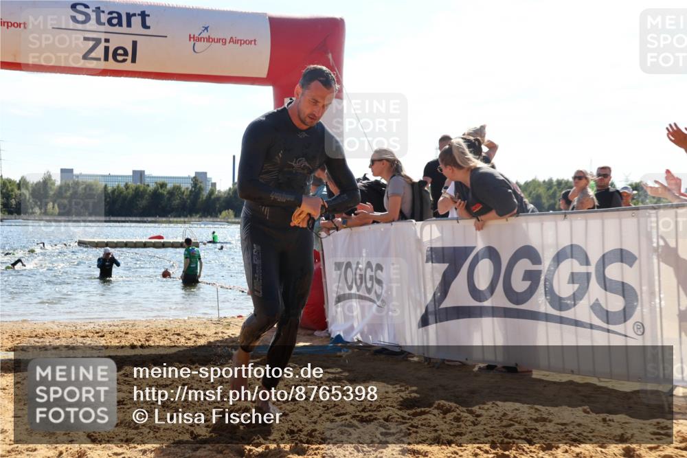 07.09.2025 - 19. Norderstedt Triathlon Luisa Fischer http://msf.ph/oto/8765398 07.09.2025 15:06:39 Schwimmen 866 meine-sportfotos.de