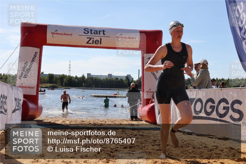 07.09.2025 - 19. Norderstedt Triathlon Luisa Fischer http://msf.ph/oto/8765407 07.09.2025 12:35:39 Schwimmen 317, 345, 348, 747 meine-sportfotos.de