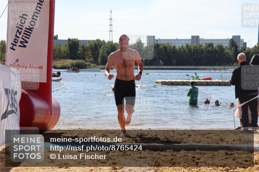 07.09.2025 - 19. Norderstedt Triathlon Luisa Fischer http://msf.ph/oto/8765424 07.09.2025 12:35:43 Schwimmen 317, 345, 348 meine-sportfotos.de