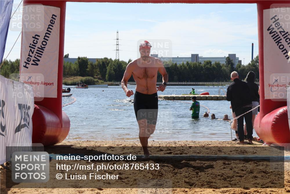 07.09.2025 - 19. Norderstedt Triathlon Luisa Fischer http://msf.ph/oto/8765433 07.09.2025 12:35:43 Schwimmen 317, 345, 348 meine-sportfotos.de