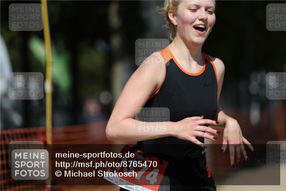 07.09.2025 - 19. Norderstedt Triathlon Michael Strokosch http://msf.ph/oto/8765470 07.09.2025 13:20:39 Laufen 175, 272, 1374 meine-sportfotos.de