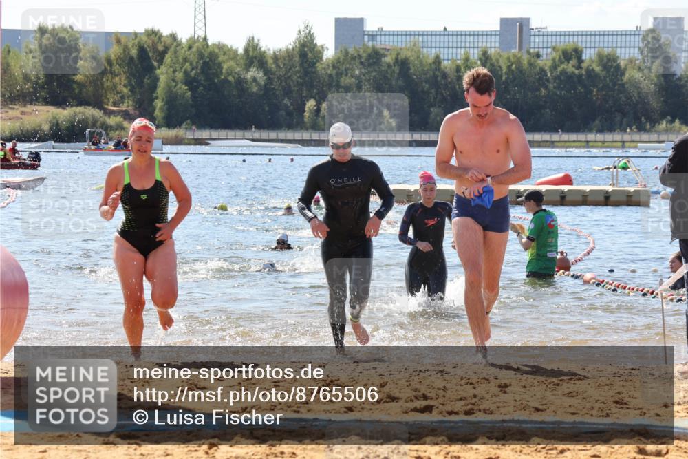 07.09.2025 - 19. Norderstedt Triathlon Luisa Fischer http://msf.ph/oto/8765506 07.09.2025 12:36:21 Schwimmen 235, 264, 1353 meine-sportfotos.de