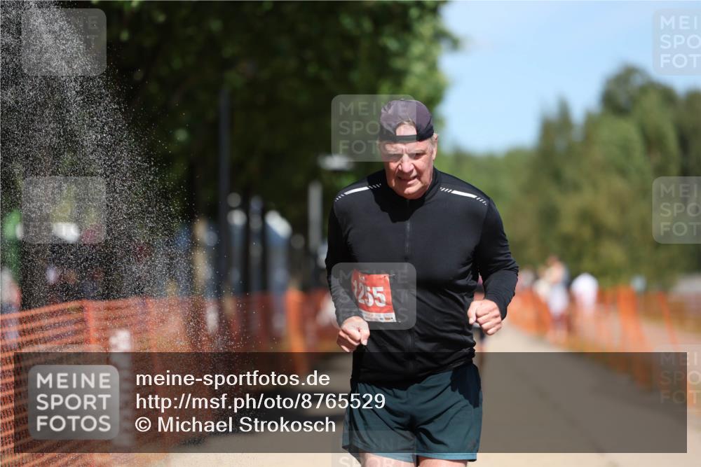 07.09.2025 - 19. Norderstedt Triathlon Michael Strokosch http://msf.ph/oto/8765529 07.09.2025 12:59:28 Laufen 1255, 1256, 1327 meine-sportfotos.de